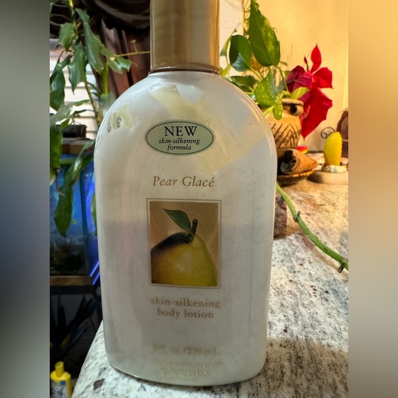 Pear Glacé Vintage Victorias Secret Lotion - Picture 1 of 5